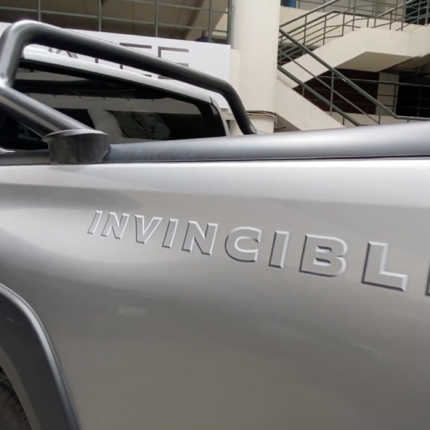 Toyota Hilux Invincible Yazı Seti